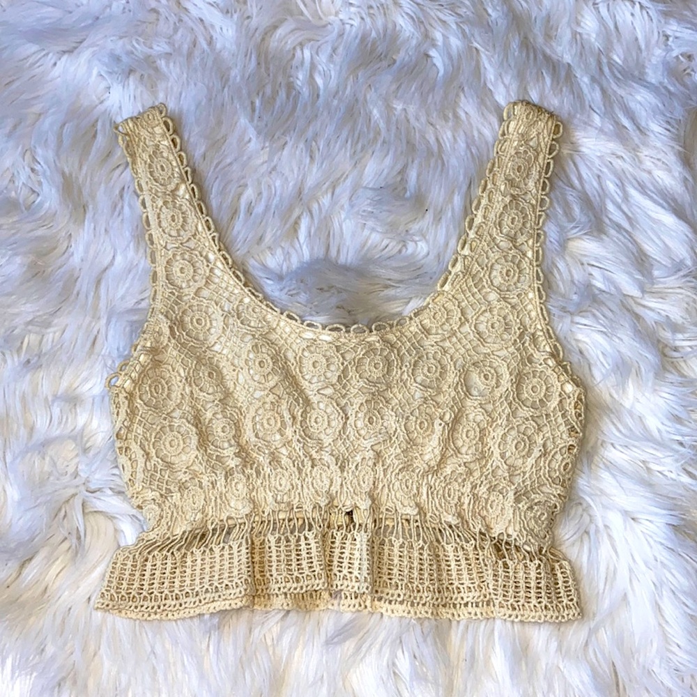 LA Hearts • Dainty Eyelet Crochet Crop Top